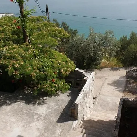 Twin Luka 8132d Maison d'hôtes 3*
