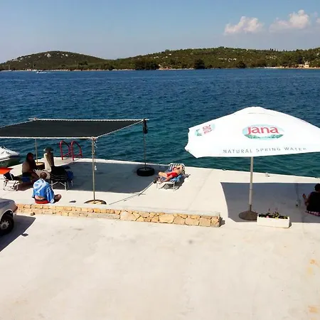 Twin Luka 8132d Maison d'hôtes Luka (Dugi Otok)